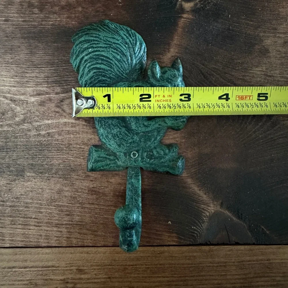 Vintage Style Cast Iron Squirrel Wall Hook Verdigris Green Rustic Cabin Decor